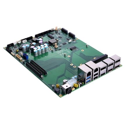 Axiomtek CEB94022 – COM Express 6 tipo taikomoji plokštė su MXM lizdu 1