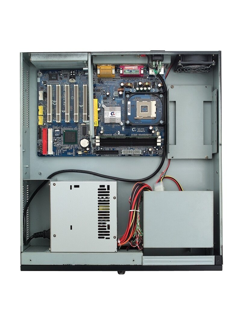 Axiomtek AX61221TM – 2U Rackmount Chassis for ATX Motherboard 1