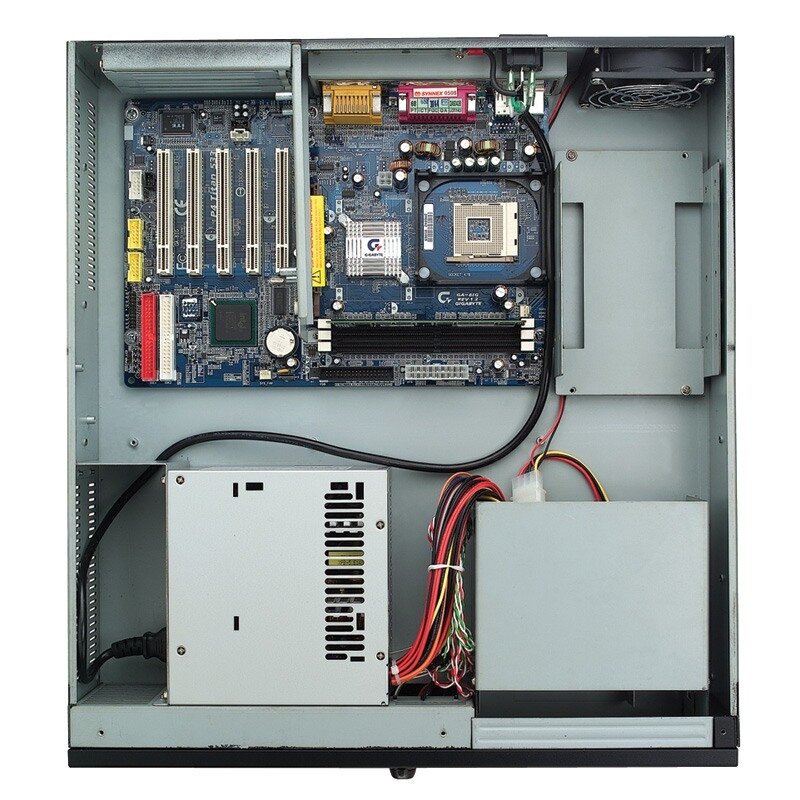 Axiomtek AX61221TM – 2U į spintą montuojamas korpusas ATX pagrindinei plokštei 1